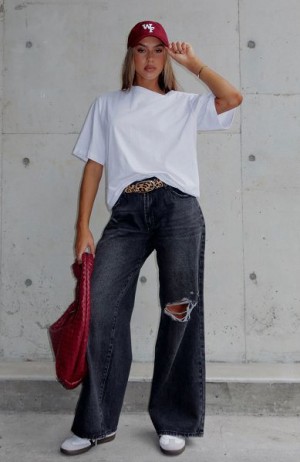 Black Wash White Fox Boutique Harley Mid Rise Wide Leg Jeans | US_48609JHTZ