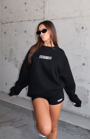 Black White Fox Boutique Run The World Oversized Sweaters | US_32687YZGJ