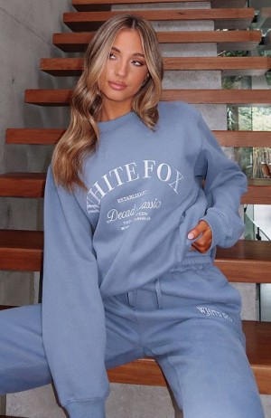 Blue White Fox Boutique Decade Classics Essential Oversized Sweaters | US_65170UWYV