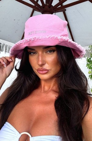 Pink White Fox Boutique Take You Away Bucket Hats | US_13098WUIO