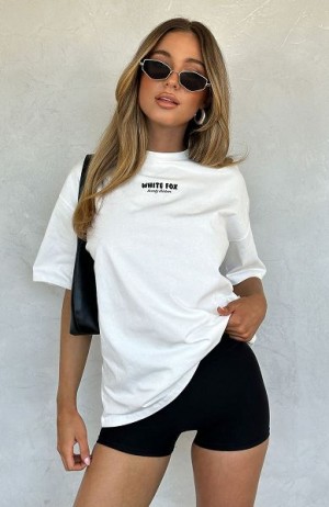 White White Fox Boutique All I've Got Oversized T-shirt | US_04193VOFB