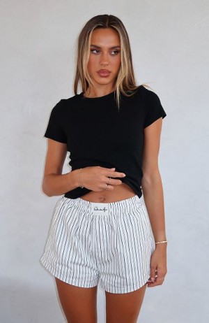 White White Fox Boutique Work With It Striped Shorts | US_64078XBDI