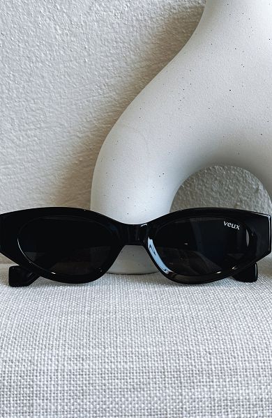 Black White Fox Boutique Hailey Sunglasses | US_89325WNBX