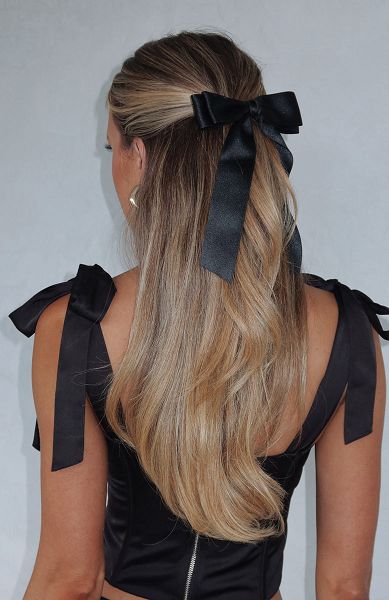 Black White Fox Boutique Sweet Serenity Bow Hair Accessories | US_06823FLOP