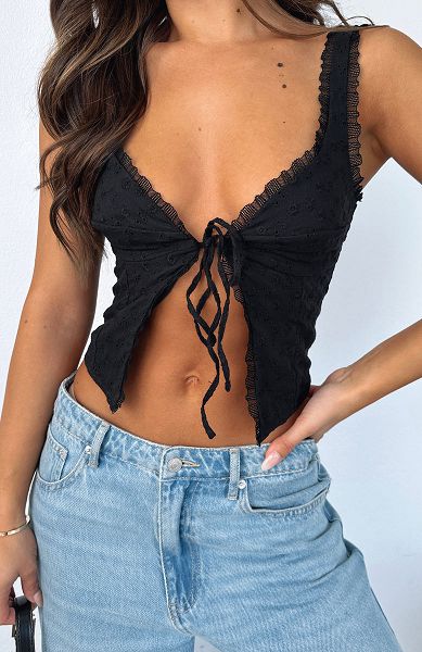 Black White Fox Boutique Where Have You Been Cropped Tops | US_40269LUAR