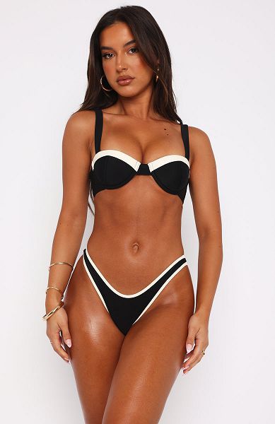 Black / White White Fox Boutique Vaucluse Bikini Tops | US_37298VGUM