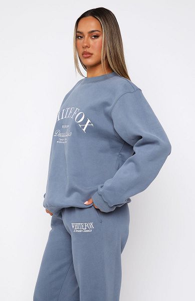 Blue White Fox Boutique Decade Classics Essential Oversized Sweaters | US_65170UWYV