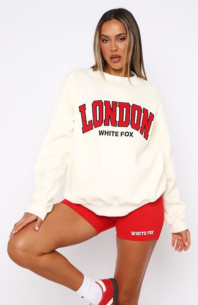 Cream White Fox Boutique Decade Classics All Time Oversized Sweaters | US_01367KDZM